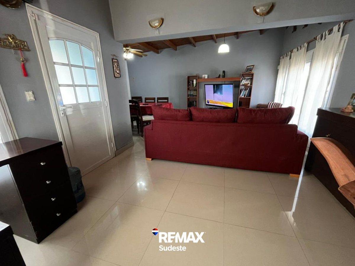 Foto de CASA 3D NICOLAS PEREZ 1107 APTA CREDITO APTA IAF, imagen 3