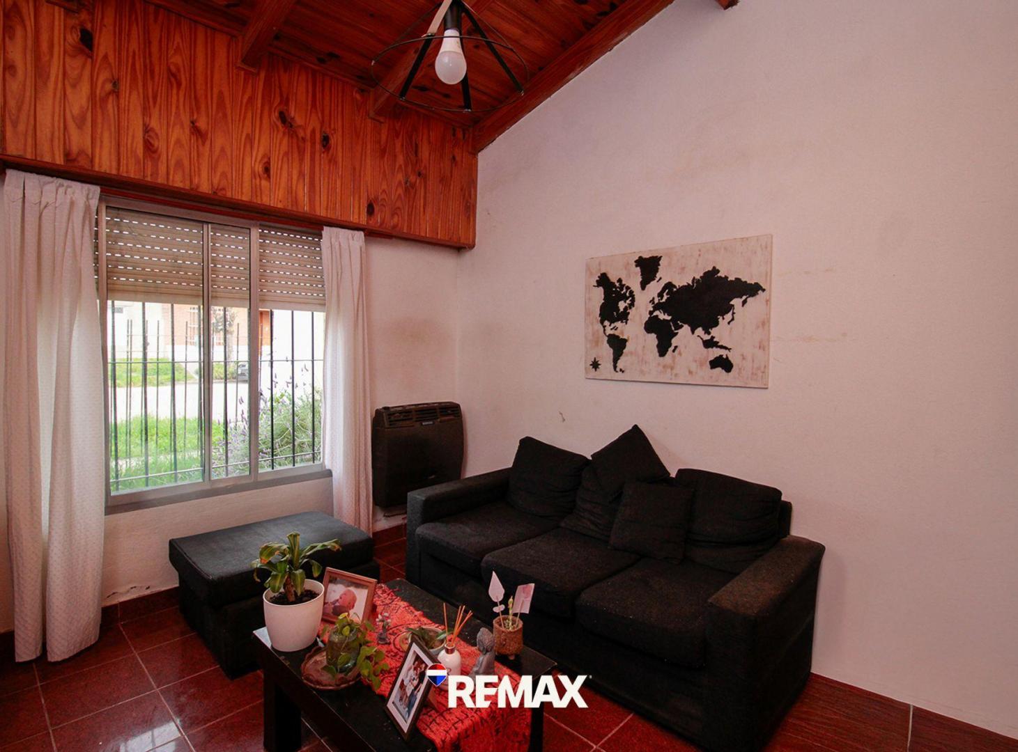 Foto de CASA EN VENTA | 3 DORM. - QUINCHO | BARRIO KM 5, imagen 1