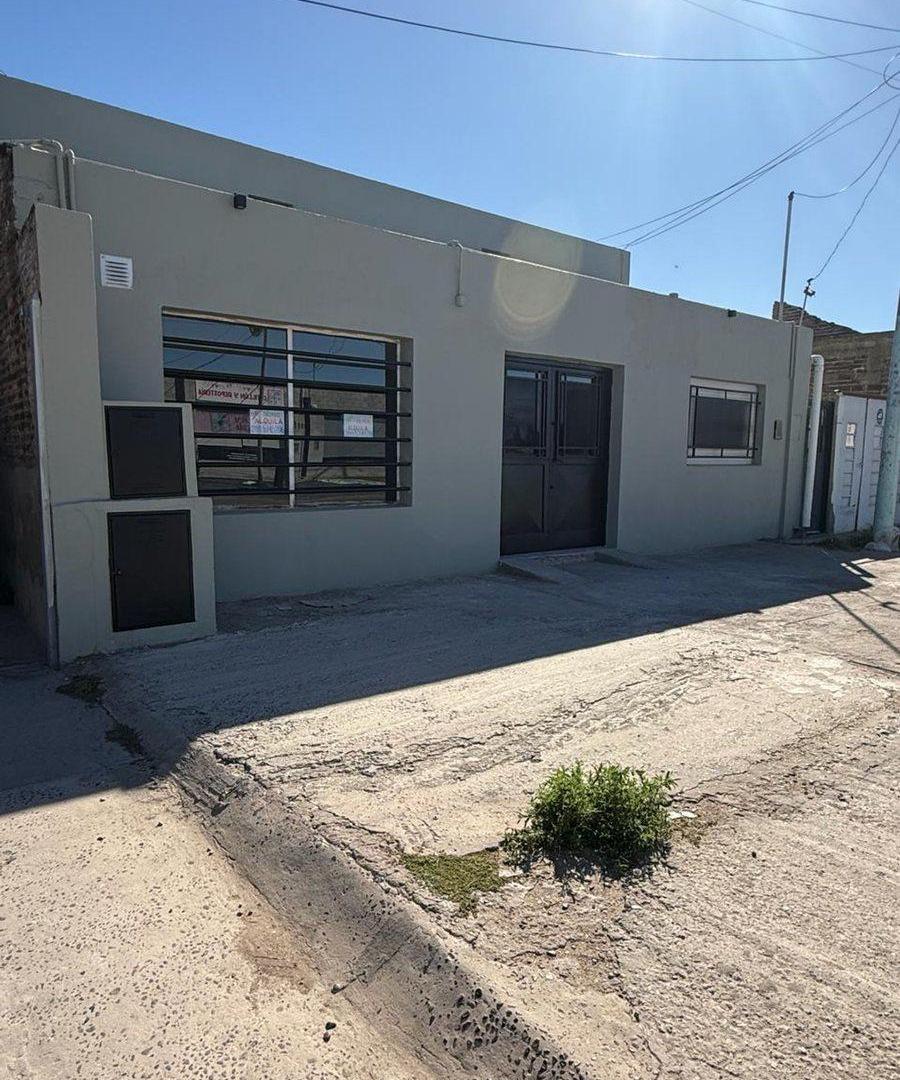 Foto de VENTA-CASA DE 3 DORMITORIOS MAS LOCAL, imagen 1