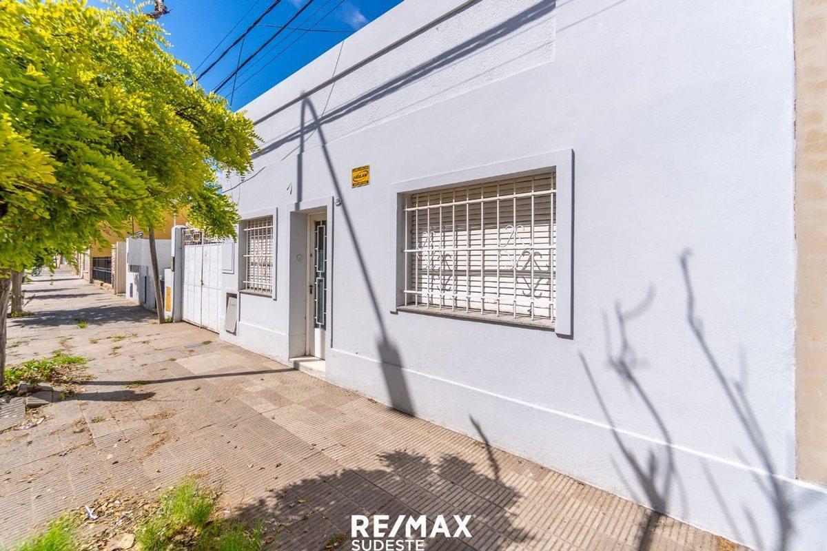 Foto de Propiedad en Venta a Refaccionar con Galpón, imagen 1