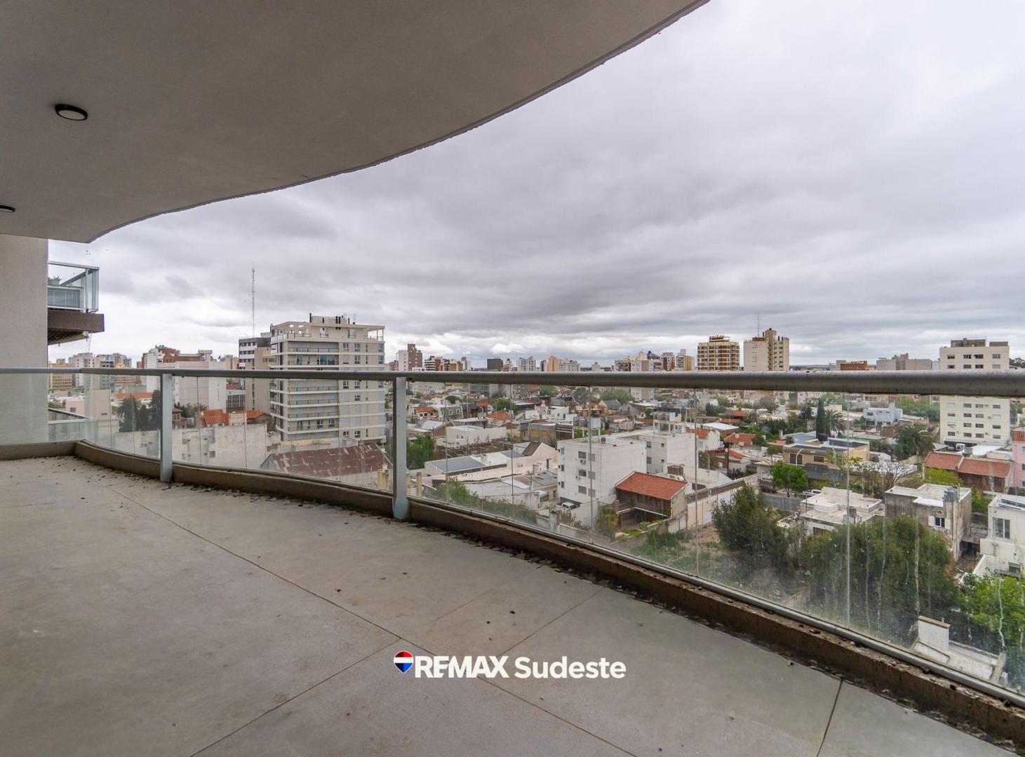 Foto de VENTA SEMIPISO DE CATEGORIA 19 DE MAYO, imagen 3