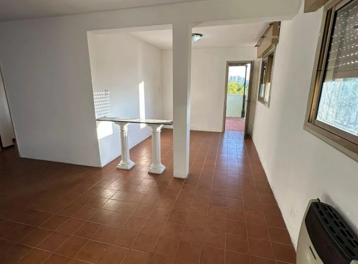 VENTA DE EXCELENTE DPTO DE 3 DORM Y BALCON TERRAZA EN BARRIO SAN MARTIN!!! 3