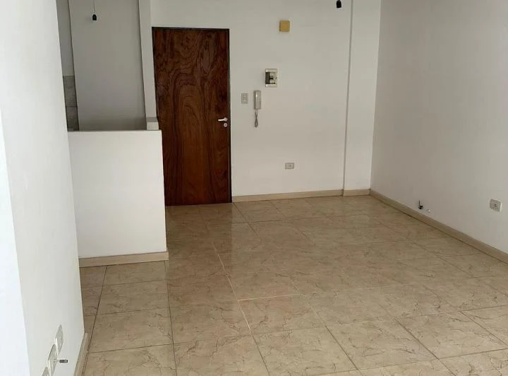 ALQUILER UN DORMITORIO CON BALCON EN NUEVA CORDOBA!!!  4