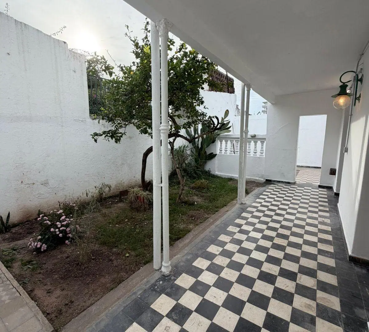 ALQUILER CASA DE 3 DORMITORIOS EN ALTA CORDOBA, APTA PARA USO PROFESIONAL Y HABITACIONAL!!! 1
