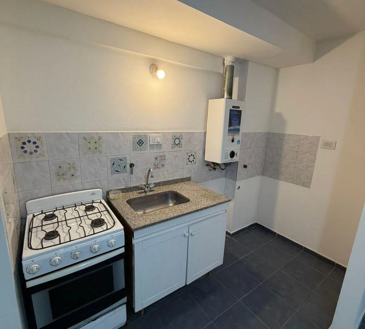 ALQUILER UN DORMITORIO CON BALCON EN NUEVA CORDOBA! 4