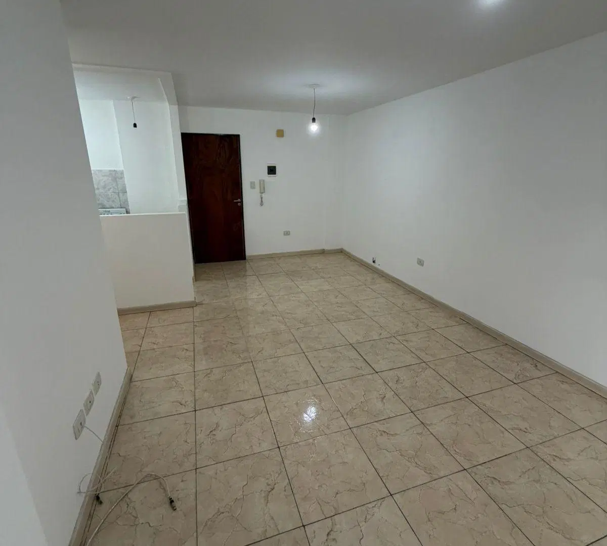ALQUILER UN DORMITORIO CON BALCON CERCA CIUDAD UNIVERSITARIA!!! 3
