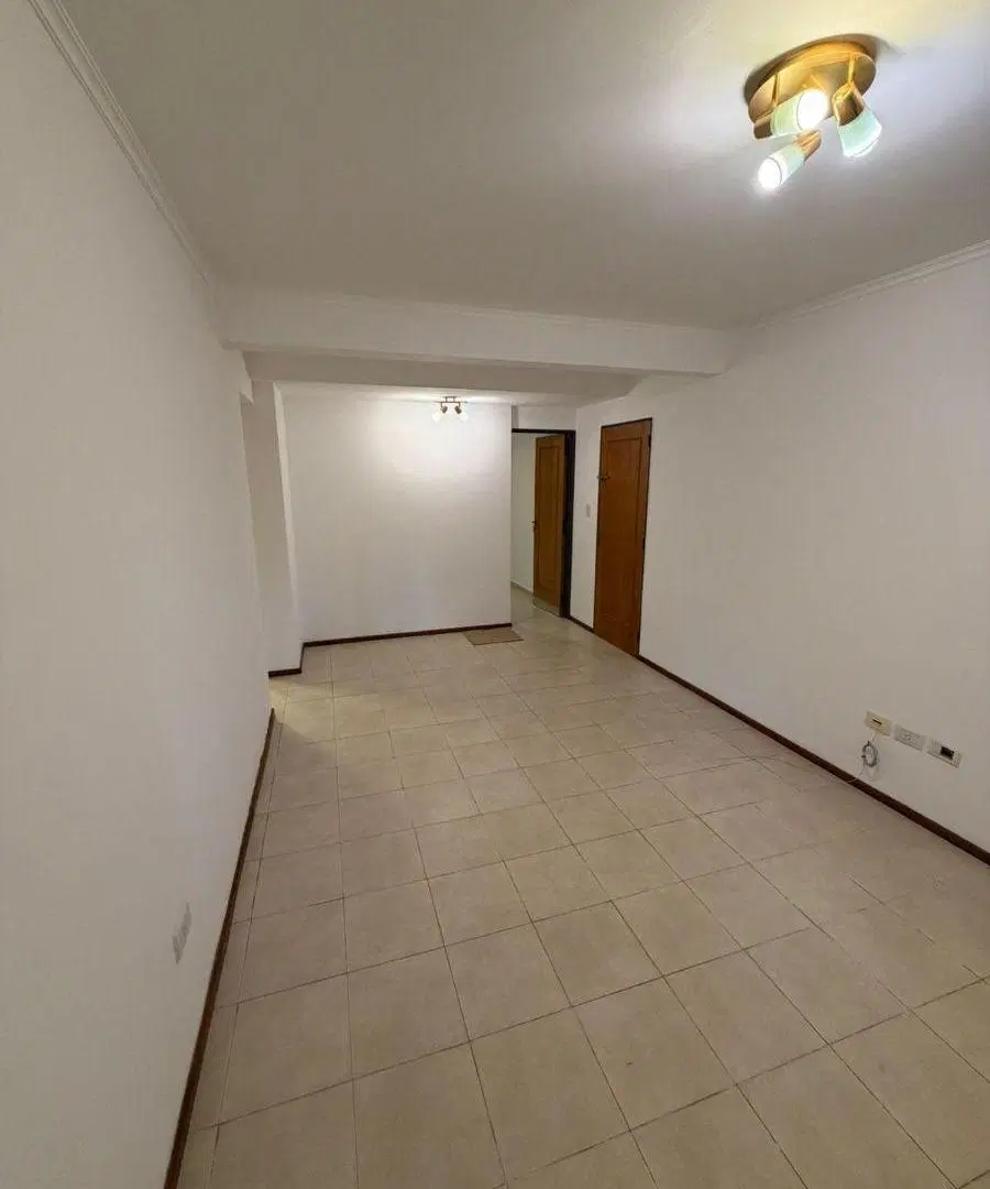ALQUILER UN DORMIOTORIO CON PATIO EN NUEVA CORDOBA!!! 4