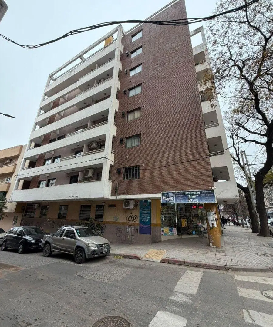ALQUILER UN DORMITORIO CON BALCON EN NUEVA CORDOBA! 2