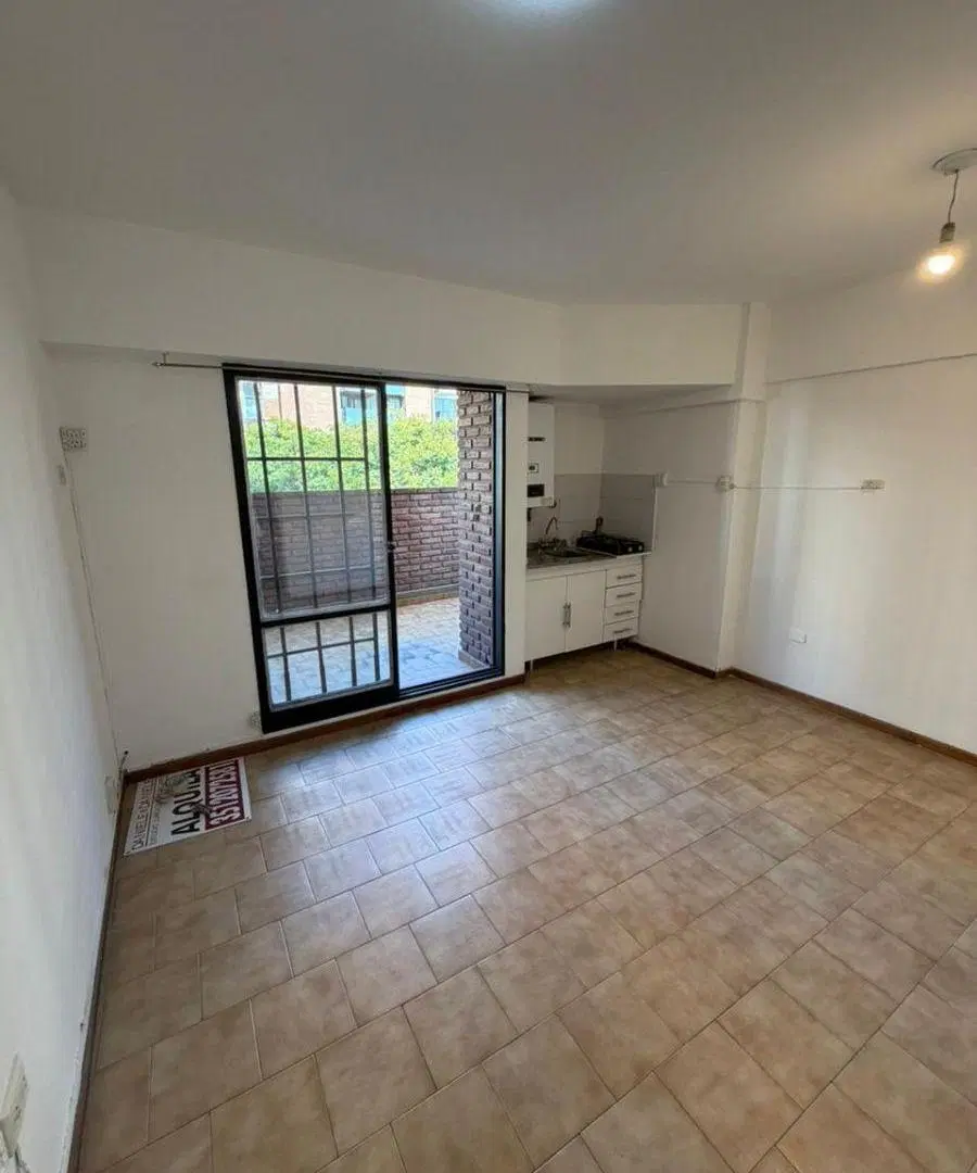 ALQUILER MONOAMBIENTE CON BALCON EN NUEVA CORDOBA! 3