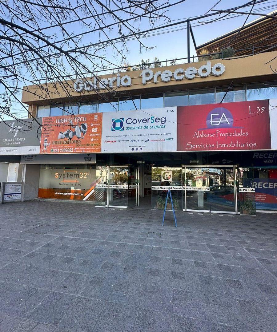 Foto de ALQUILER LOCAL COMERCIAL EN GALERIA PRECEDO!!!, imagen 3