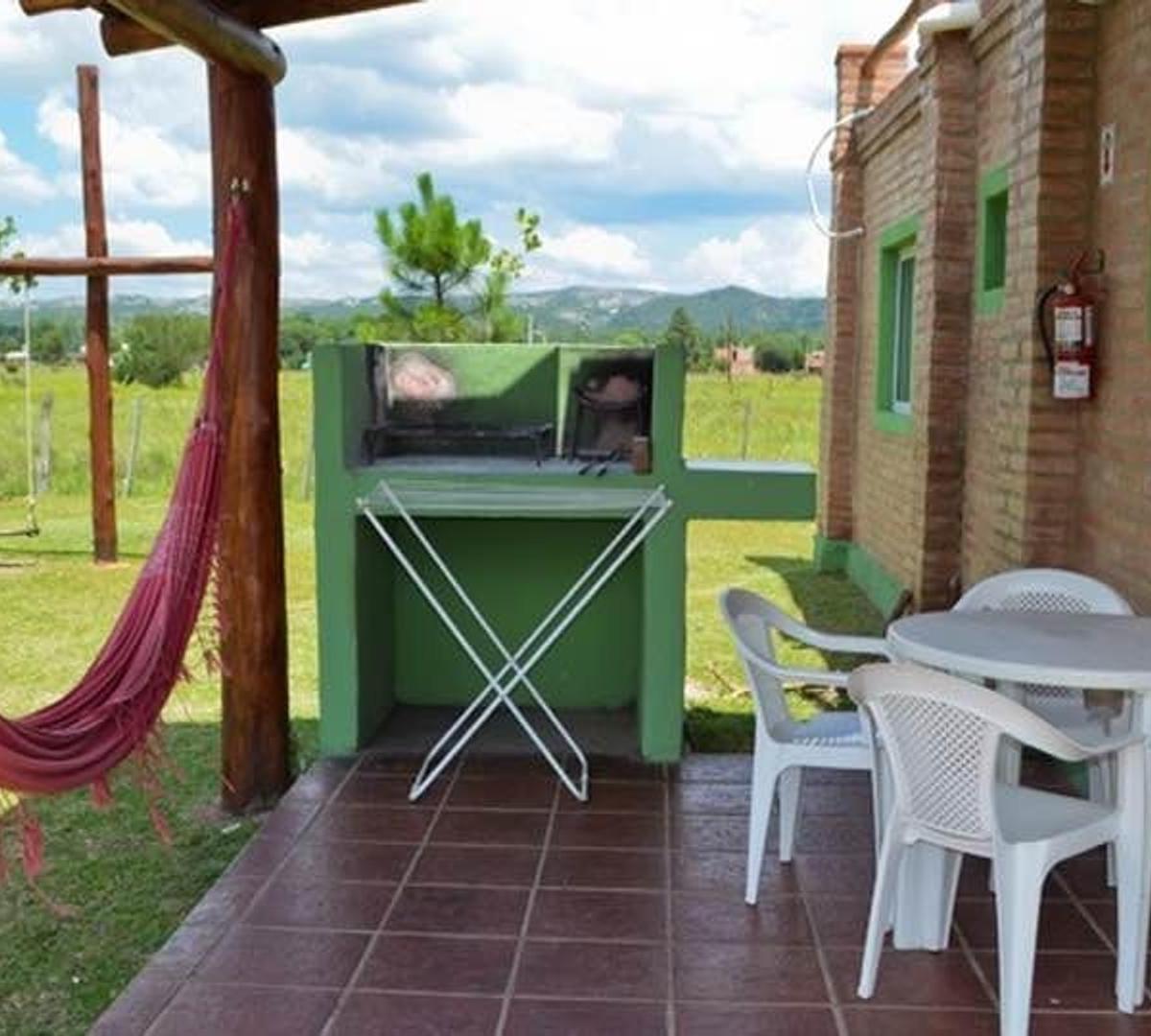 Complejo de Seis Cabañas 2