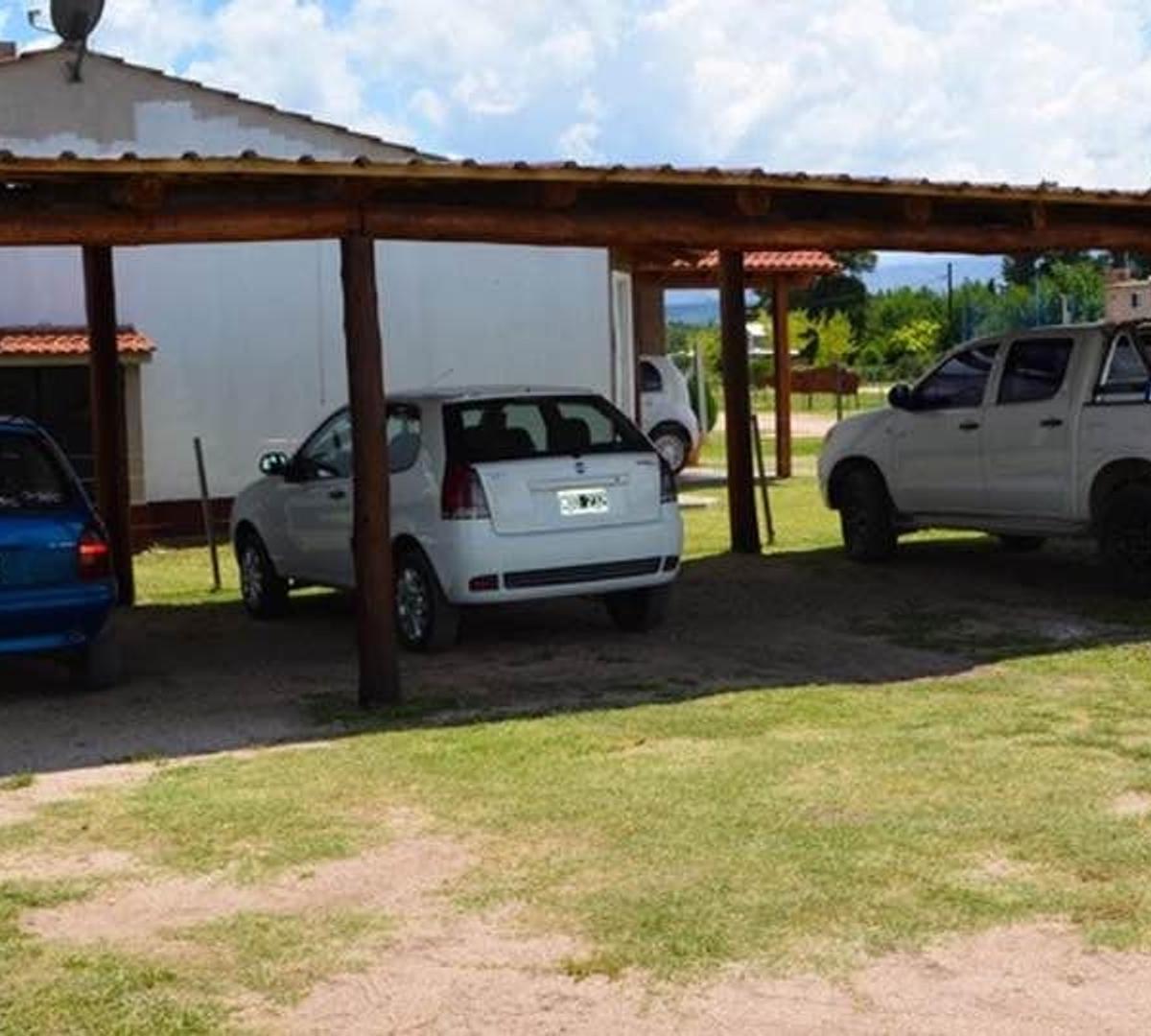 Complejo de Seis Cabañas 3