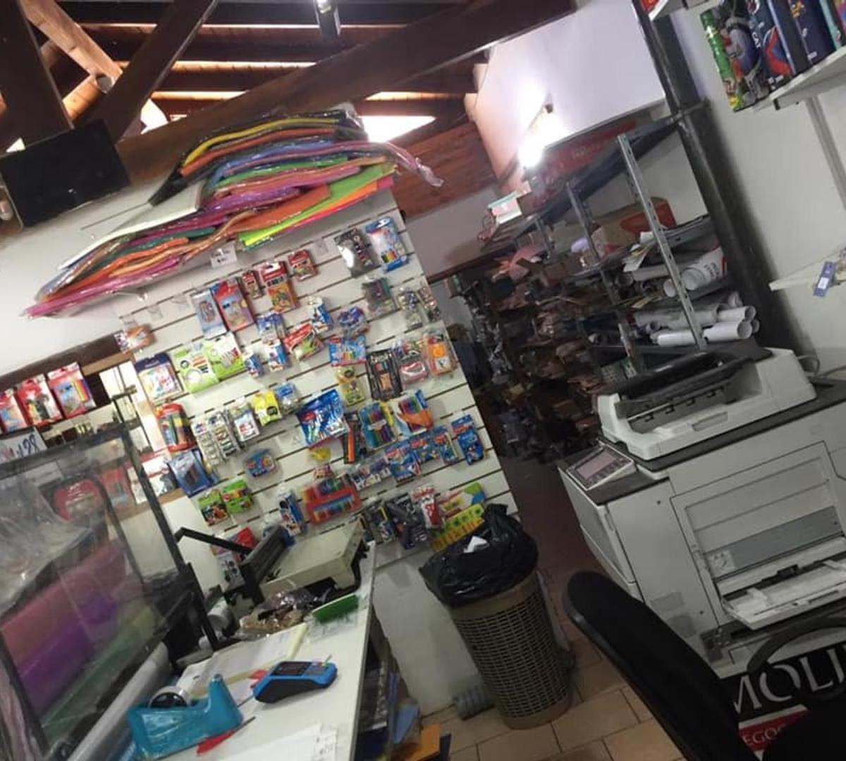 Grafica y Librería en Mina Clavero Se Vende 5