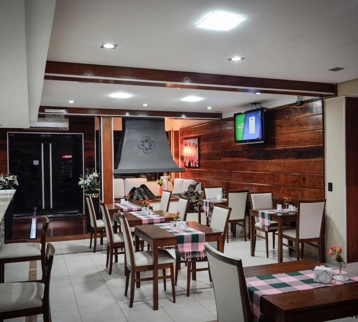 Hotel en Venta en Nono con Escritura Impecable Estado 2