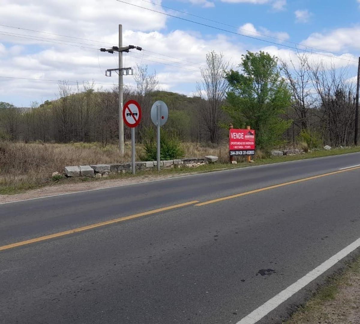 EXCELENTE FRACCIÓN SOBRE RUTA CON ESCRITURA