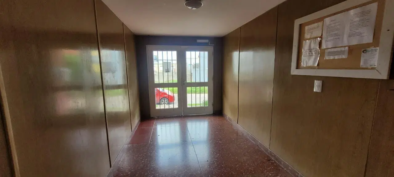Venta departamento 2 ambientes P. Mogotes 8