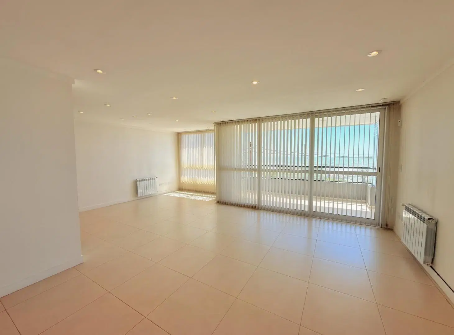 VENTA DEPARTAMENTO 3 AMBIENTES VISTA AL MAR CON COCHERA 5