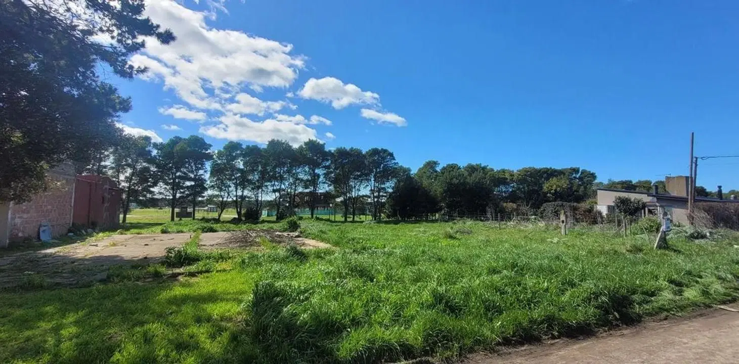 VENTA LOTE EN EN LOS ACANTILADOS 336 M² 1