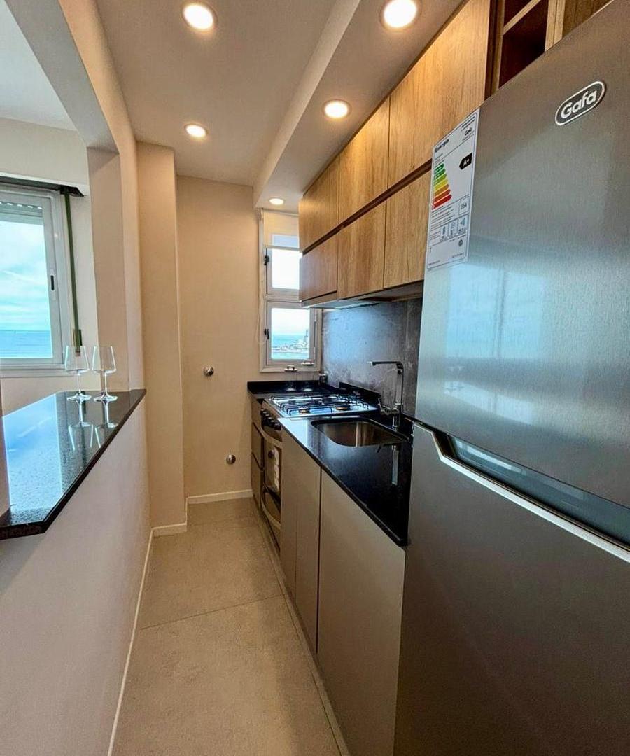 Foto de VENTA DEPARTAMENTO MONOAMBIENTE RECICLADO EN EL CENTRO VISTA AL MAR, imagen 5