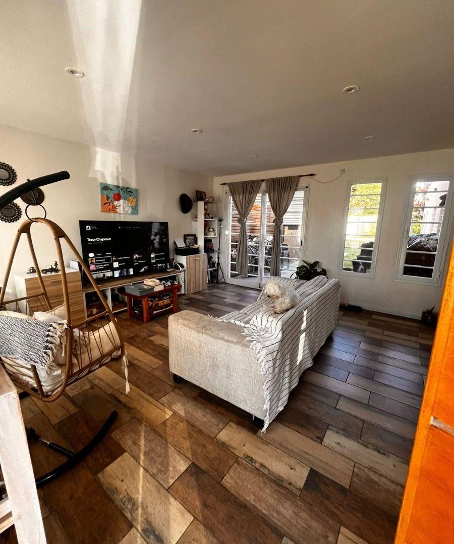 Foto de Casa 4 ambientes con departamento independiente y parque – Alfar, imagen 2