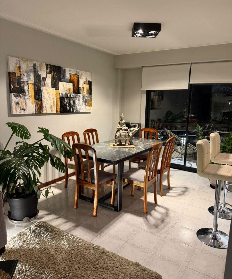 Foto de VENTA DEPARTAMENTO 2 AMBIENTES RECICLADO CON BALCON AL FRENTE VILLA, imagen 2