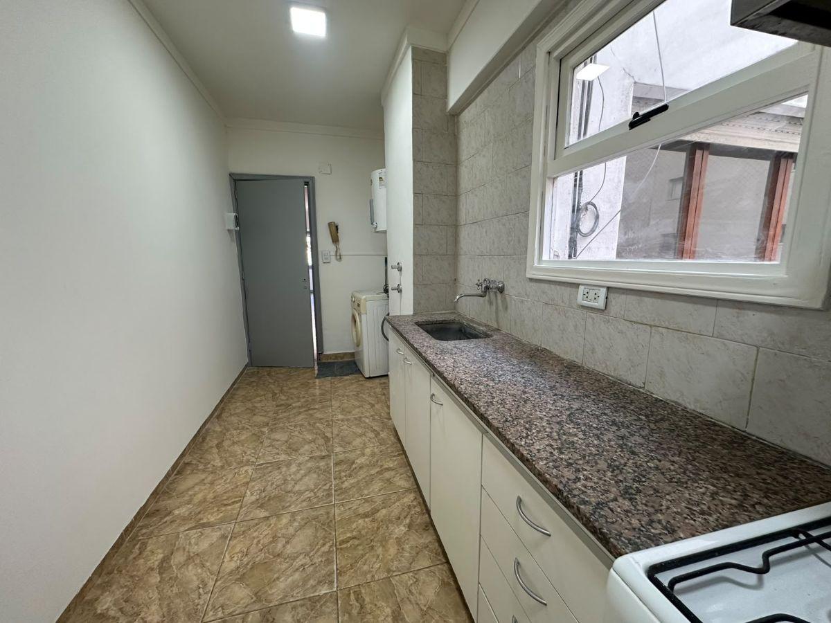 Foto de ALQUILER DEPARTAMENTO 3 AMBIENTES CON BALCON CENTRO, imagen 3