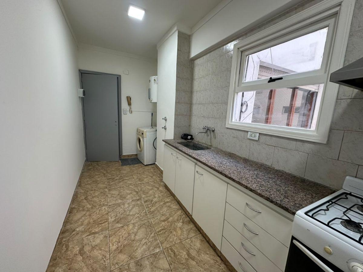 Foto de ALQUILER DEPARTAMENTO 3 AMBIENTES CON BALCON CENTRO, imagen 2