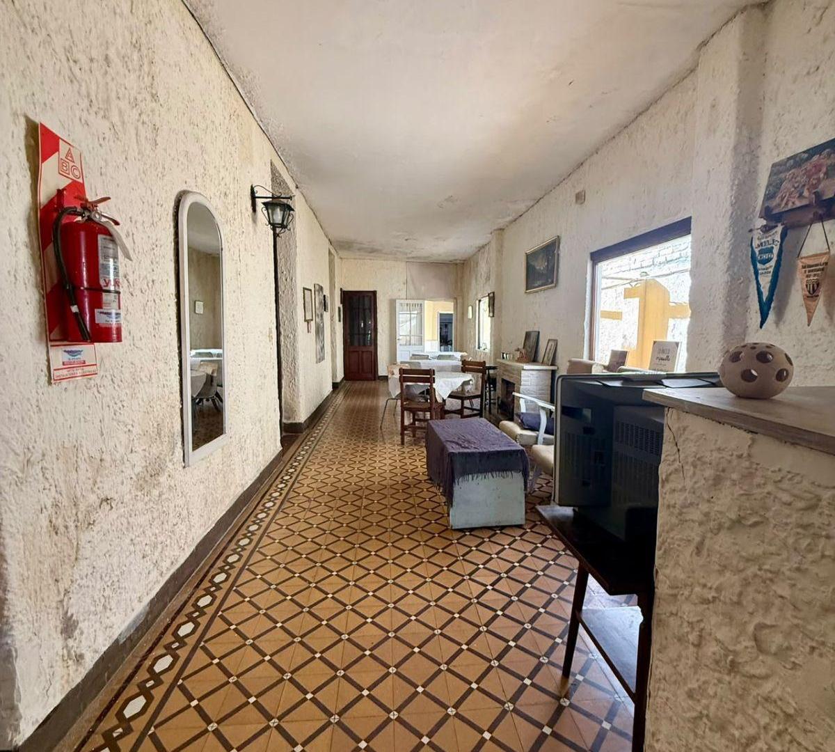 Foto de VENTA CASA 12 HABITACIONES EN LA PERLA, imagen 5