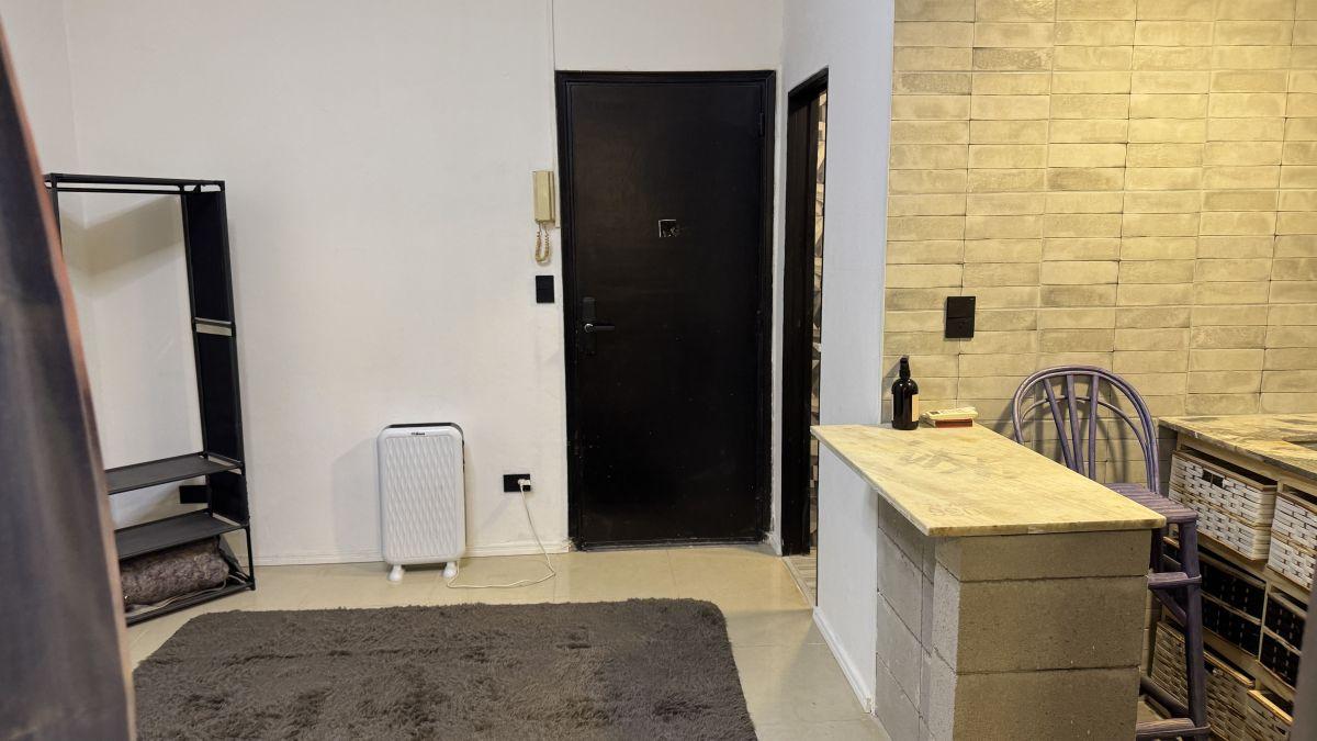 Foto de VENTA DEPARTAMENTO 1 AMBIENTE RECICLADO CENTRO, imagen 3