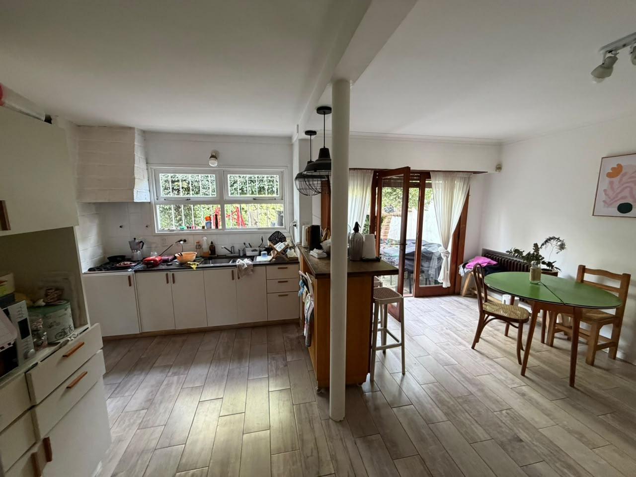 Foto de VENTA CASA 4 AMBIENTES 2 PLANTAS CON PARQUE EN BOSQUE ALEGRE, imagen 1