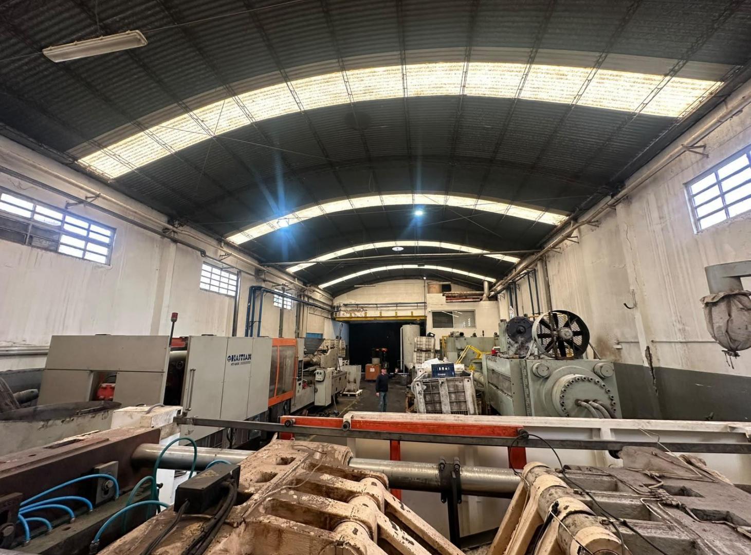 Foto de VENTA GALPÓN CON CÁMARA FRIGORÍFICA Y OFICINAS SANTA MÓNICA, imagen 4