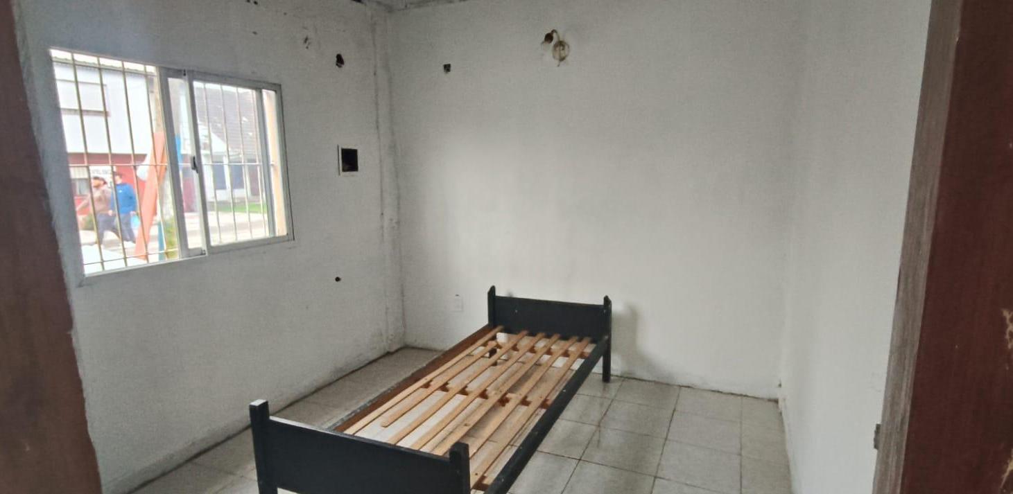 Foto de VENTA EN BLOCK 2 PH A RECICLAR DE 2 AMBIENTES CADA UNO COCHERA, imagen 4