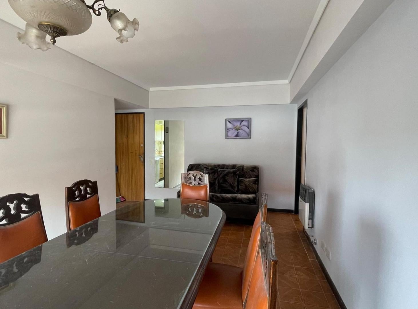 Foto de VENTA DEPARTAMENTO DE 3 AMBIENTES AL FRENTE CON COCHERA ZONA PASEO, imagen 4
