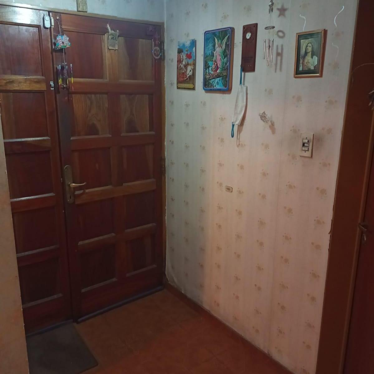 Foto de CASA Y DEPARTAMENTO EN POETA LUGONES, imagen 4