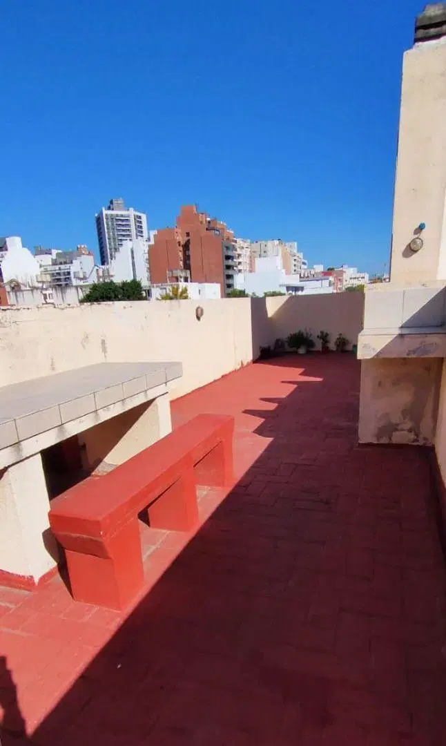 ALQUILER EN GUEMES 1DORM AMPLIO DEPTO 3