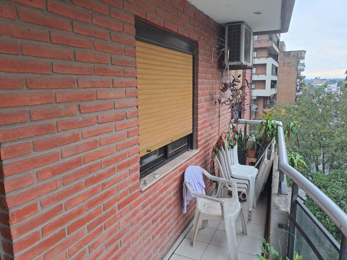 Foto de En VENTA Amplio departamento de 3 Dormitorios con cochera opcional en, imagen 4