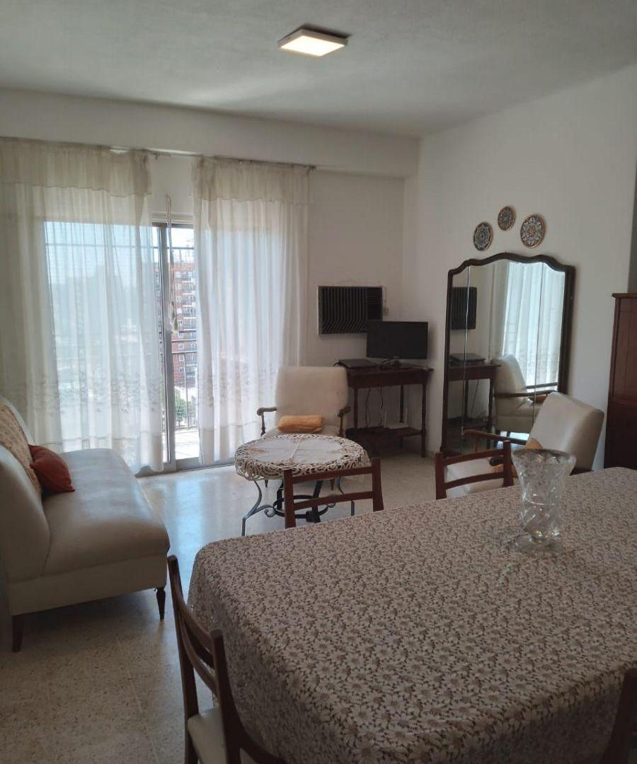 Foto de En ALQUILER - Amplio Departamento amoblado de 3 dormitorios en Barrio, imagen 4