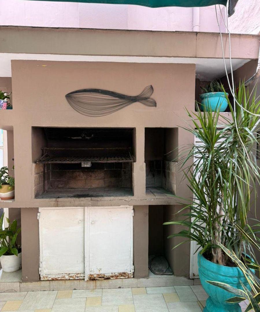 EN VENTA – Hermosa y amplia casa de 4 dormitorios con pileta en Barrio Sur