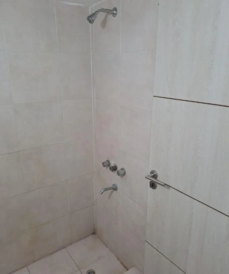En ALQUILER – Departamento monoambiente con división en Barrio Norte 4