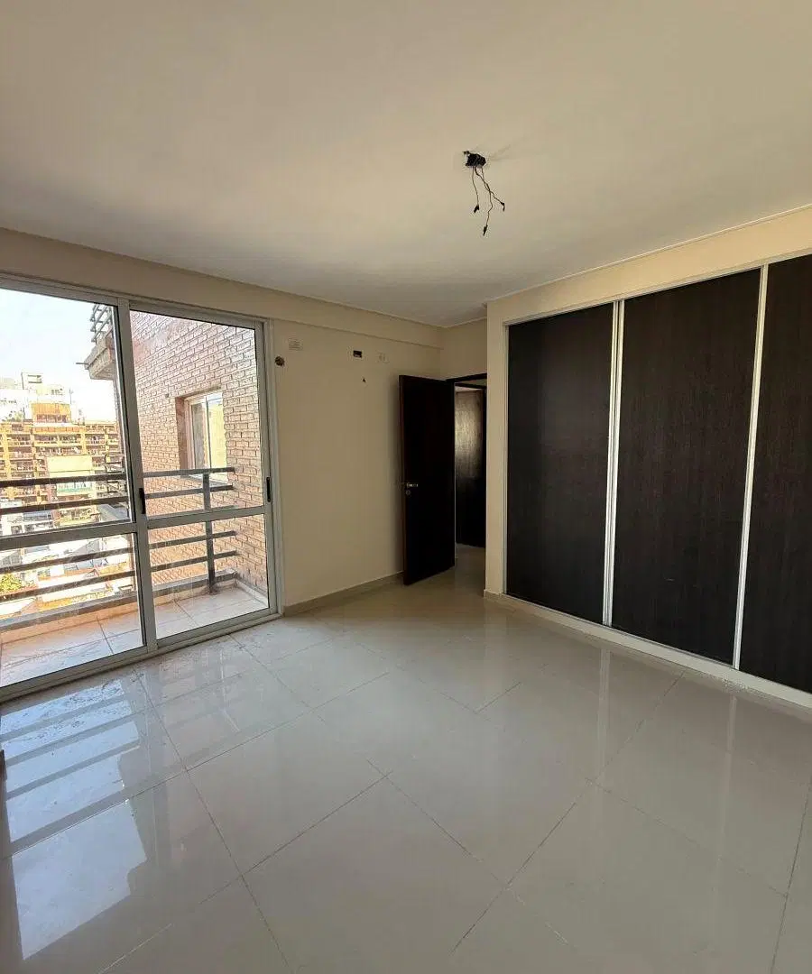 En ALQUILER - Amplio Departamento de 2 dormitorios y 2 baños en Barrio Norte 4