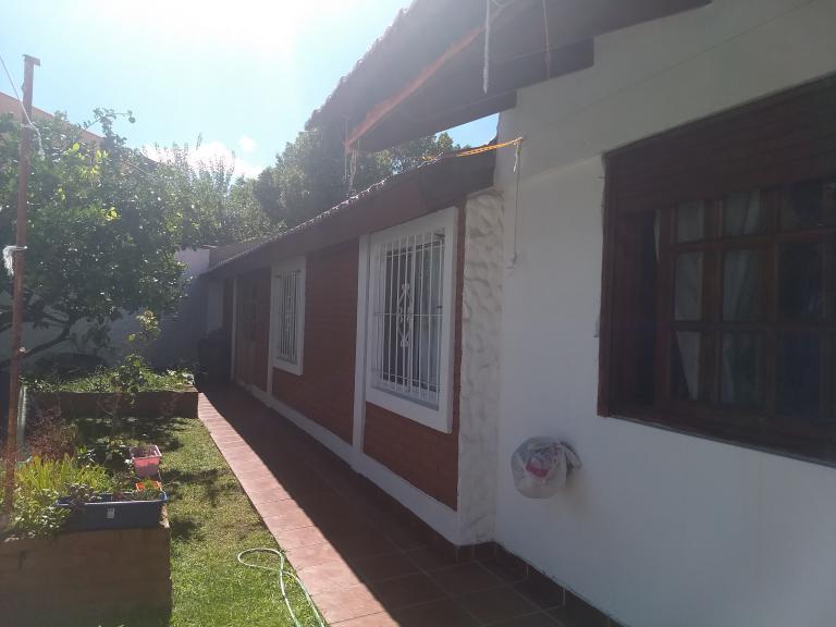 PROPIEDAD 5 AMBIENTES CON DEPARTAMENTO