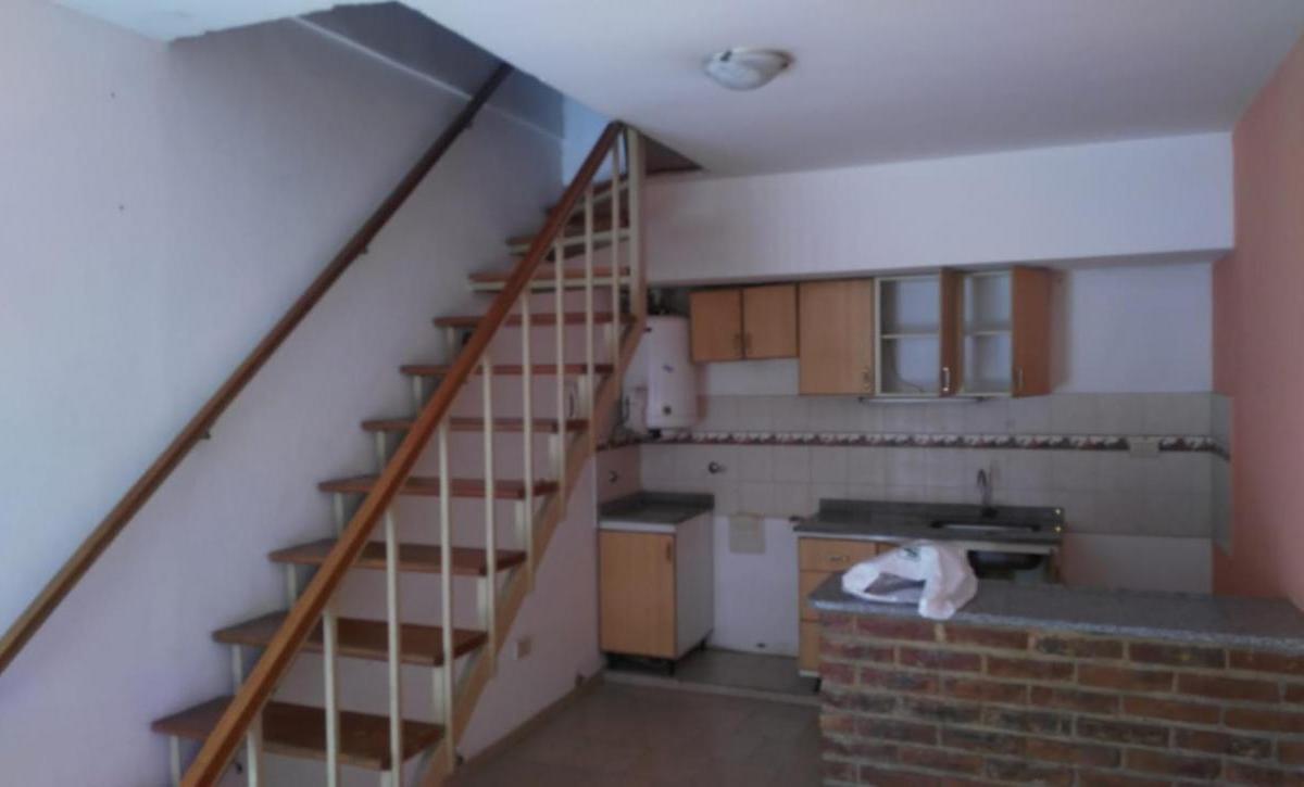 DEPARTAMENTO DOS AMBIENTES EN VILLA LUZURIAGA