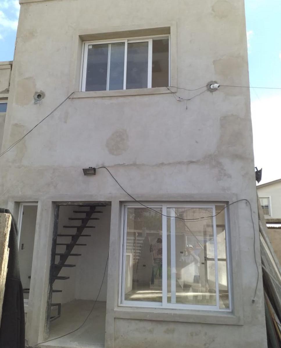 DUPLEX DE CATEGORIA A ESTRENAR