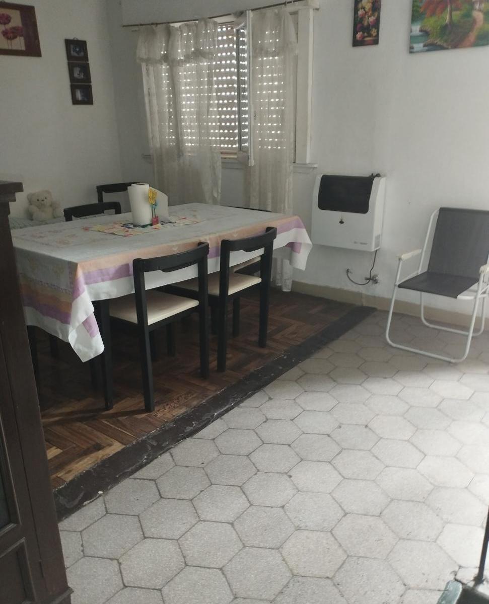 Foto de PROPIEDAD 4 AMBIENTES CON LOCAL, imagen 3
