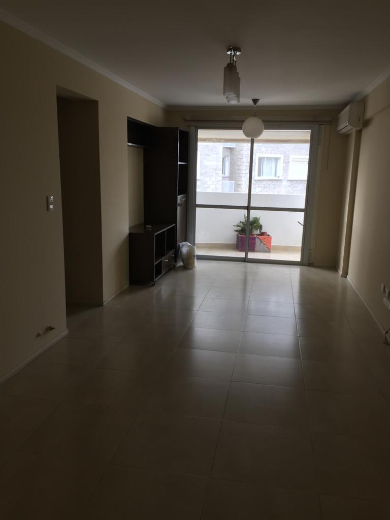 Foto de VILLASOL - EXCELENTE DEPARTAMENTO 3 DORMITORIOS CON BALCON!!, imagen 2