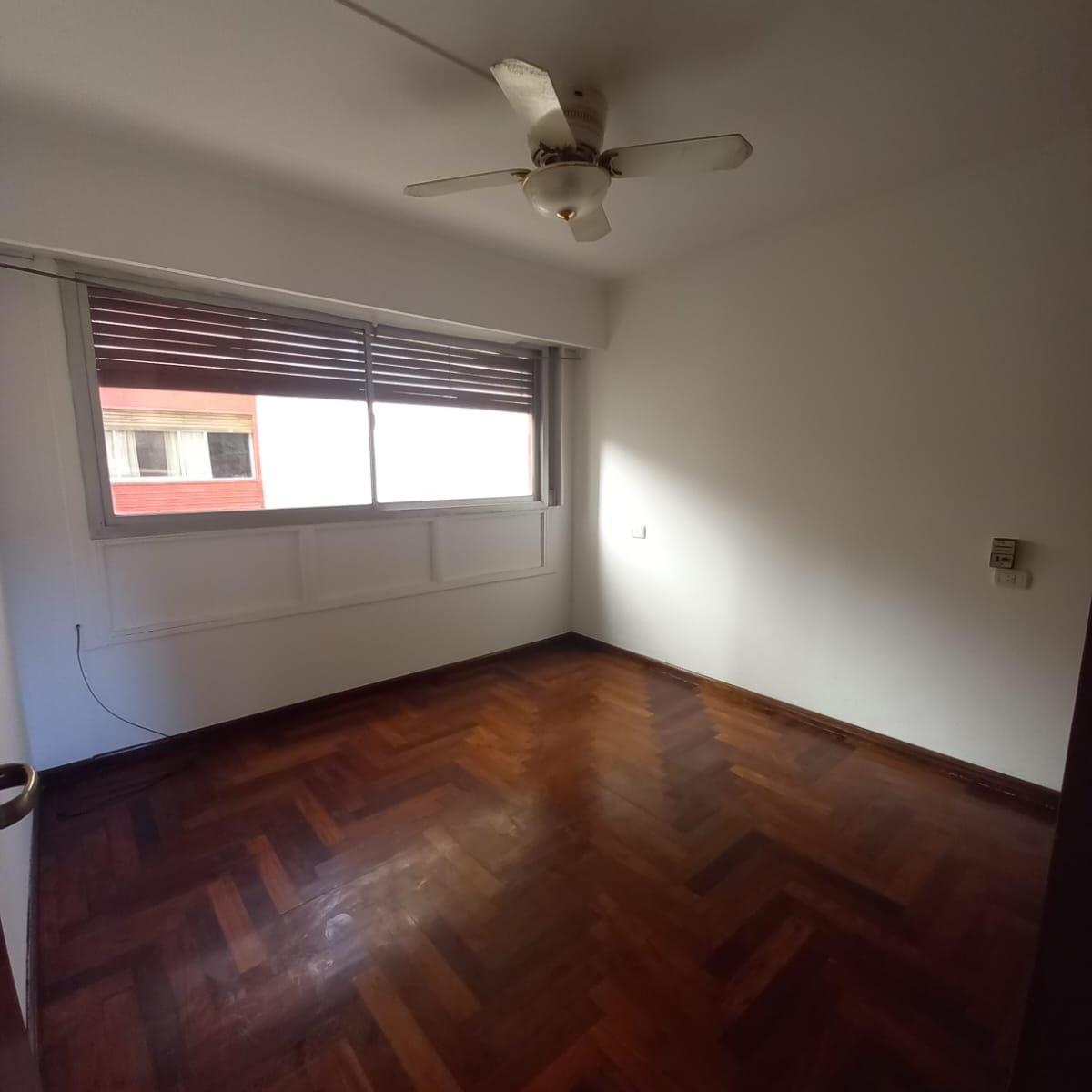 Espectacular Depto 2 Dorm Mas Escrit. C/2 Baños y Terraza Centrico con Aire Ac! 2