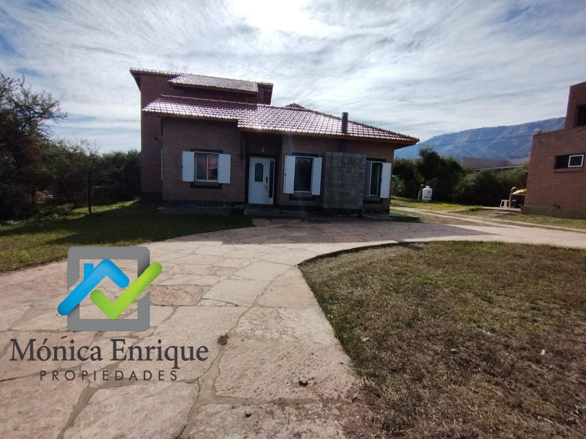 Imponente Casa + Depto en Villa de Merlo 1