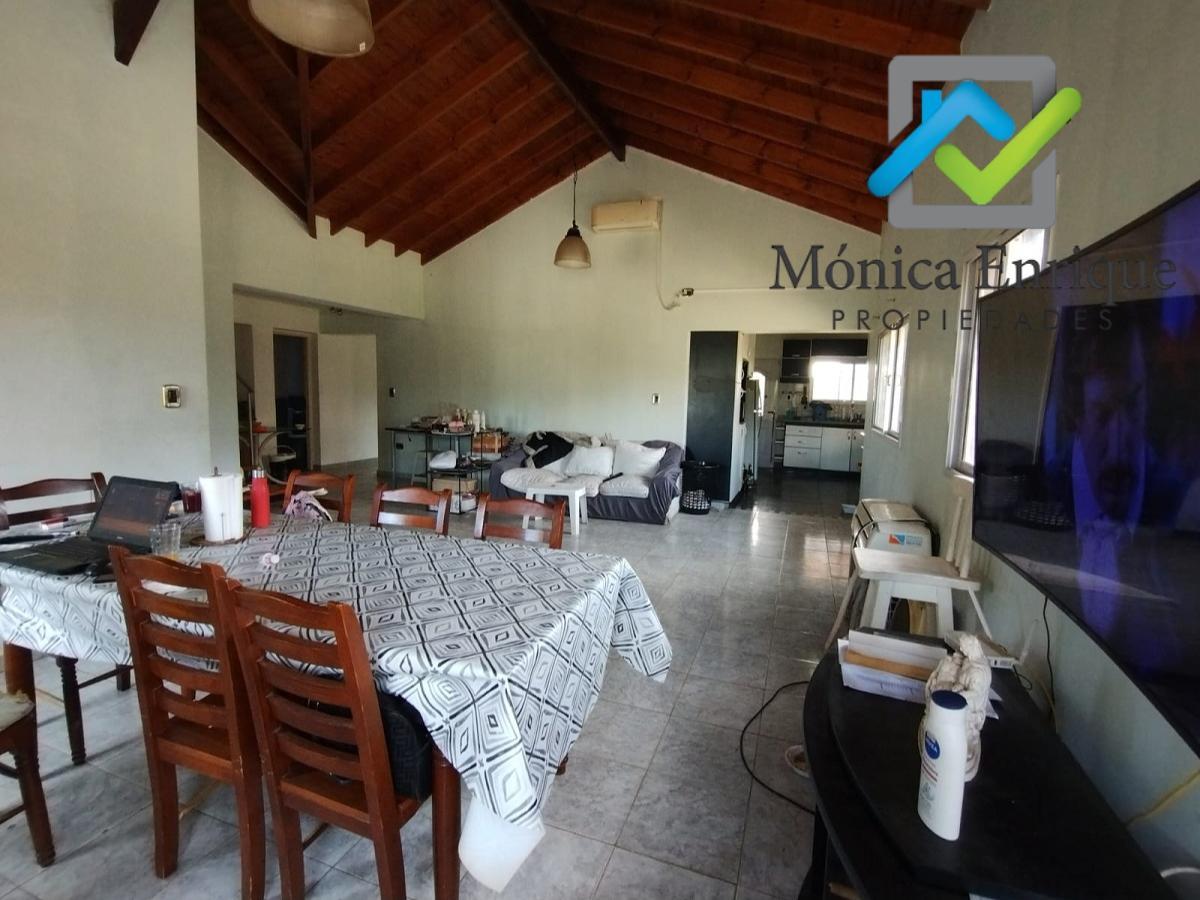 Imponente Casa + Depto en Villa de Merlo 3