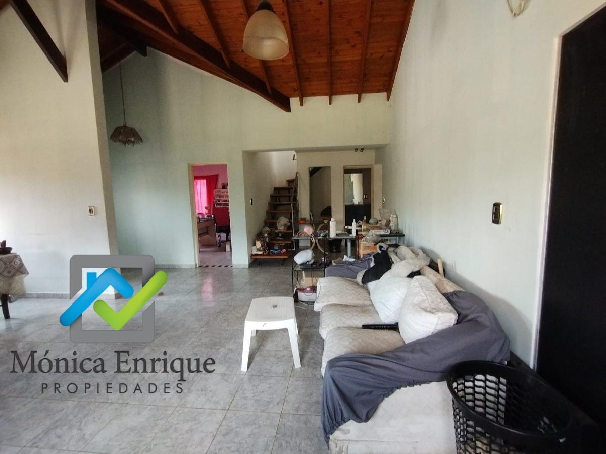 Imponente Casa + Depto en Villa de Merlo 4