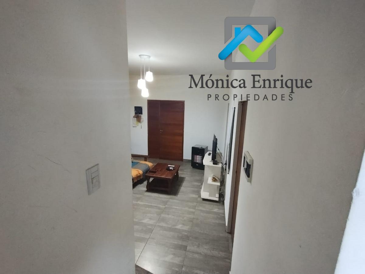Hermosa Casa de Dos Plantas con Piscina 5